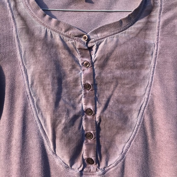 Rubbish Bib Tee - Picture 2 of 2